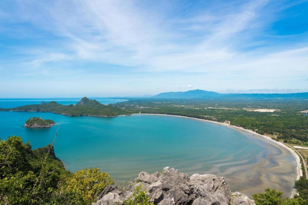 Hotel Oyo 561 Kor Wanburi Prachuap Khiri Khan Exteriér fotografie